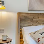1 Bed In Oc-94728 Holiday home